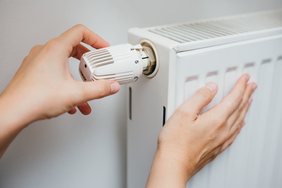 voegt verwarming toe aan de batterij 