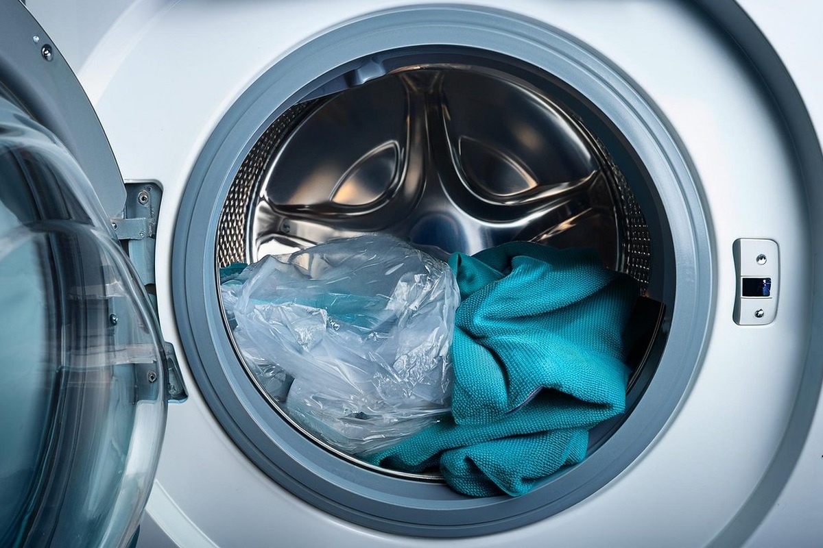 plastic zak in de wasmachine