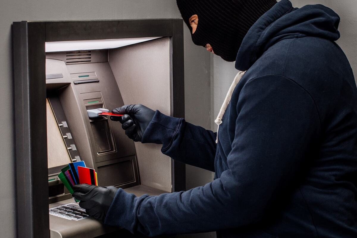 Fraude Kost Nederland Miljoenen