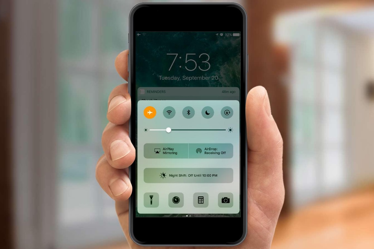 Schakel de vliegmodus in voordat u gaat slapen