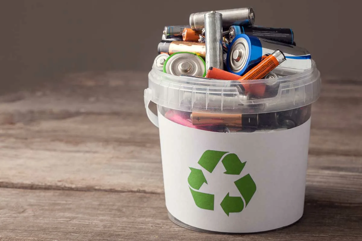 wat kan ik thuis maken met oude batterijen